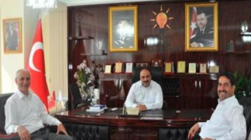 Başkan Akbaş, Ak Parti Dilovası Teşkilatını Ziyaret Etti