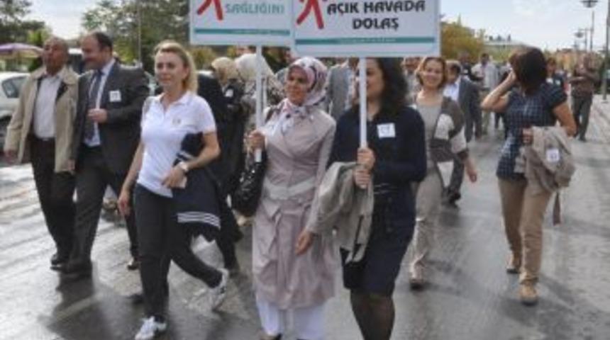 Aksaray'da Sağlıklı Yaşam İ&ccedil;in Y&uuml;r&uuml;d&uuml;ler