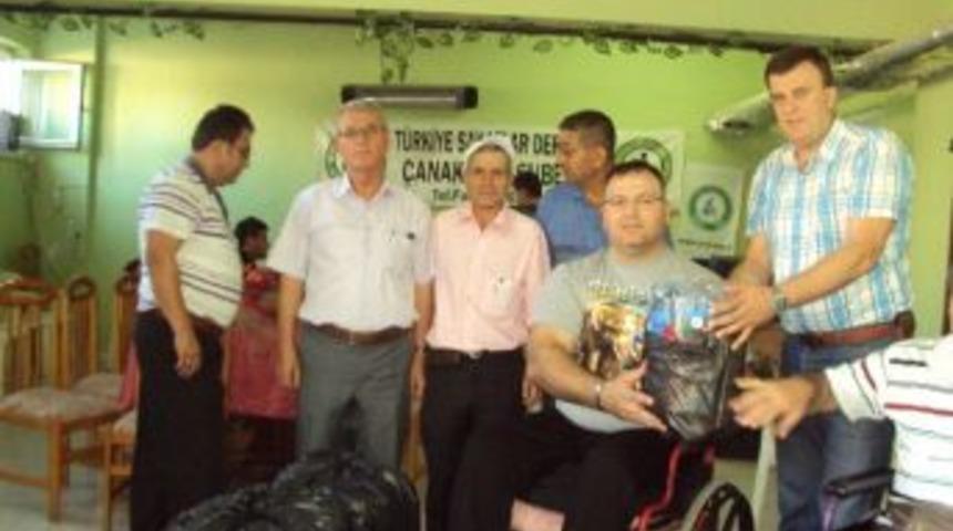 &Ccedil;anakkale Esnafından Mavi Kapak Kampanyası