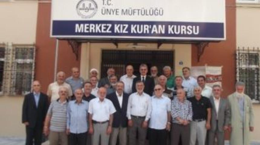 Emekli Din G&ouml;revlileri Bir Araya Geldi