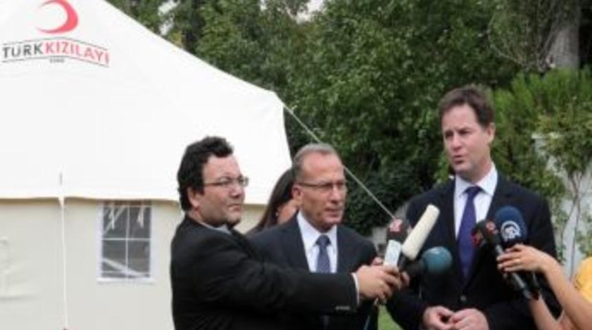 Clegg: &ldquo;suriye'de G&uuml;venli B&ouml;lge Ger&ccedil;ek&ccedil;i Bir Se&ccedil;enek Değil&rdquo;