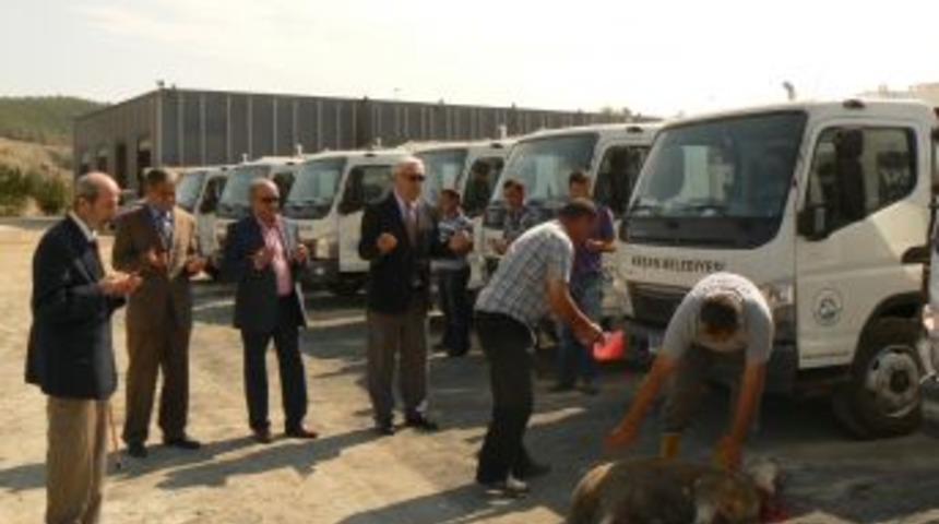 Keşan Belediyesi Temizlik Filosu I&ccedil;in 7 Kamyon Aldı