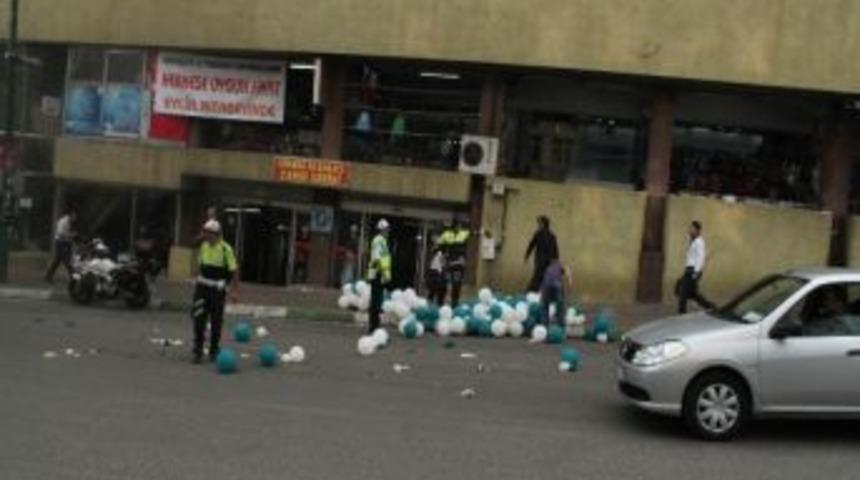 Bursa'nın En İşlek Caddesi &lsquo;ni Balonlar Kapattı