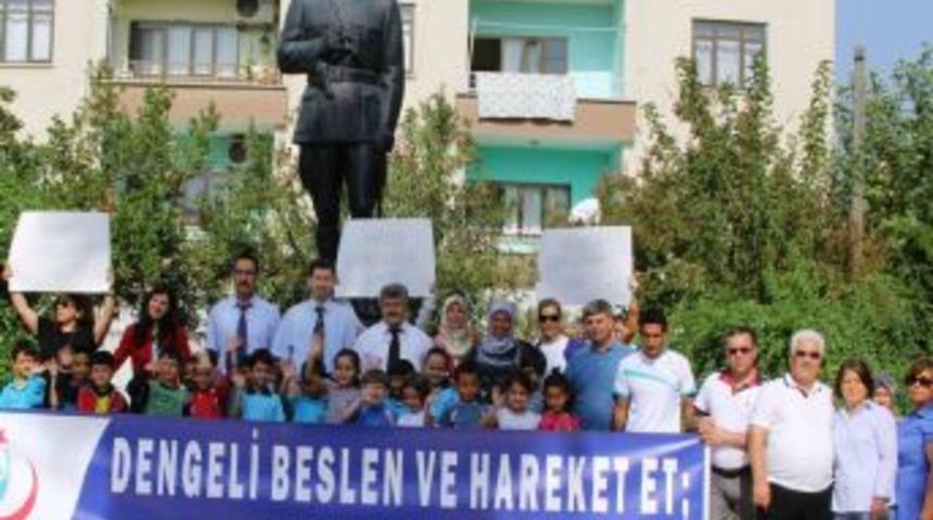 'Hindi Gıpırdanma Vakti' Diyerek Y&uuml;r&uuml;d&uuml;ler