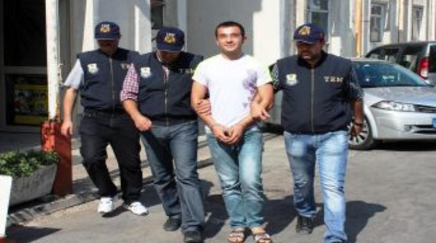 Aranan Molotof&ccedil;u Yakalandı