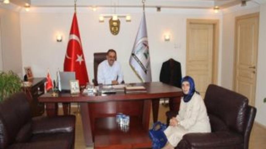 Şampiyonun Annesinden Teşekk&uuml;r Ziyareti