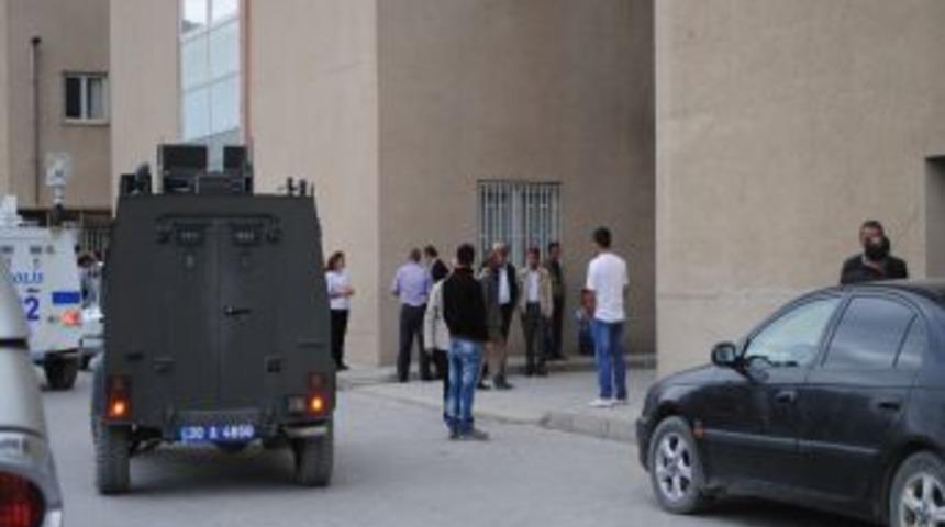 Hakkari'de Silahlı Saldırı: 1 &Ouml;l&uuml;
