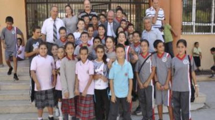 &Ouml;ğrencilerden Başkan Altung&uuml;n&rsquo;e Sevgi Seli