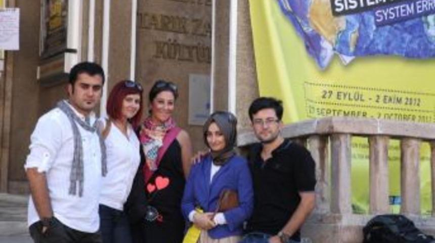 Azadi street filmi g&ouml;sterime girdi
