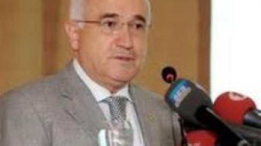 Cemil &Ccedil;i&ccedil;ek, Elazığ`a geliyor