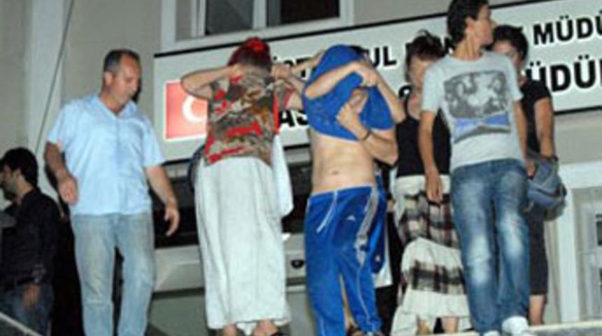 Travestilere fuhuş baskını
