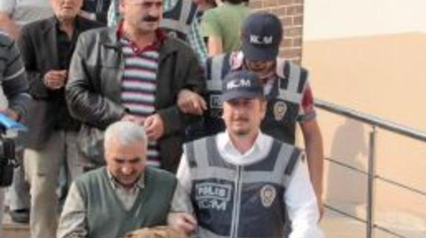 Bursa&rsquo;daki Tefeci &Ccedil;etesine Y&ouml;nelik Operasyonda 8 Kişi G&ouml;zaltına Alındı