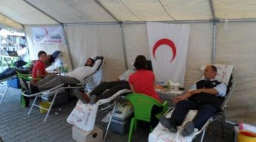 Alaplı M&uuml;ft&uuml;l&uuml;ğ&uuml;nden Kan Bağışı Kampanyası