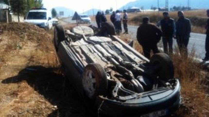 G&ouml;ksun&rsquo;da Trafik Kazası:5 Yaralı