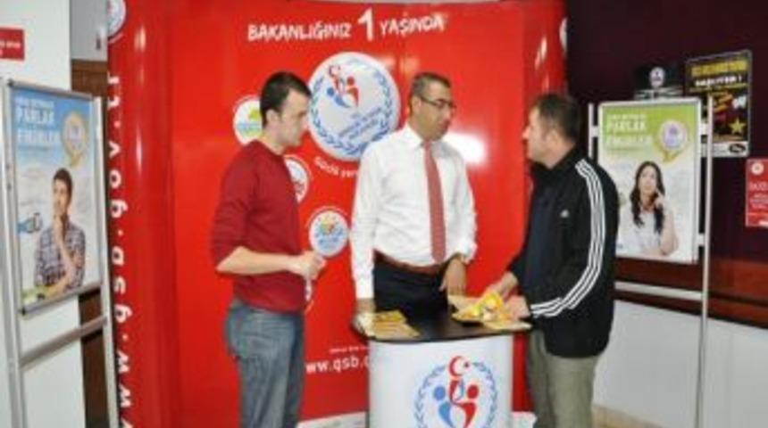 Gen&ccedil;lik Merkezi D&ouml;rt Koldan &Ccedil;alışıyor