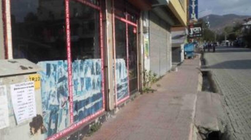 Varto&rsquo;da Kepenkler A&ccedil;ılmadı