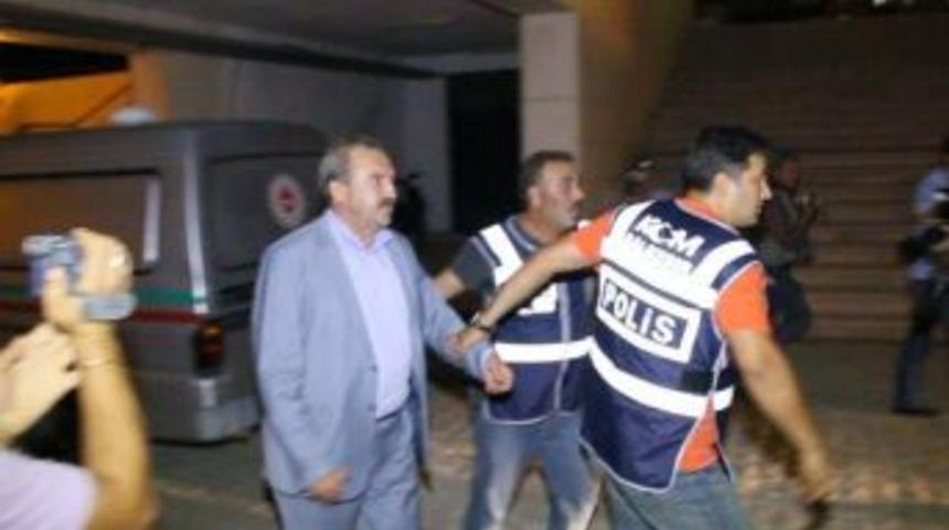 Edremit Belediye Başkanı Kılı&ccedil; Tutuklandı