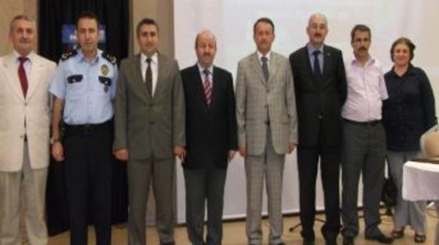 M&uuml;ft&uuml;den Başkan Karabalık&rsquo;a Teşekk&uuml;r Belgesi