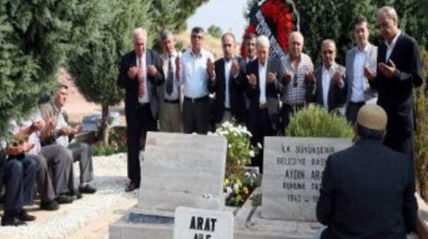 Aydın Arat Anıldı