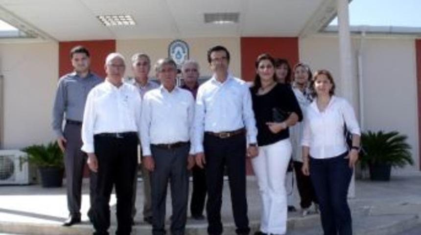 Ak Parti Y&ouml;netimi Kurum Ve Kuruluşları Ziyaret Etti