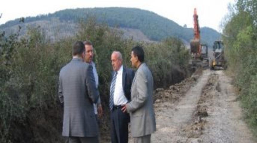 G&uuml;m&uuml;şova Kaymakamı Bayg&uuml;ven Yol &Ccedil;alışmalarını İnceledi