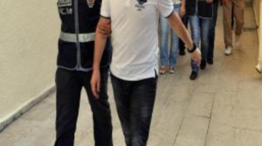 6 Ilde Eş Zamanlı Tıbbi Malzeme Yolsuzluğu Operasyonu: 13 G&ouml;zaltı
