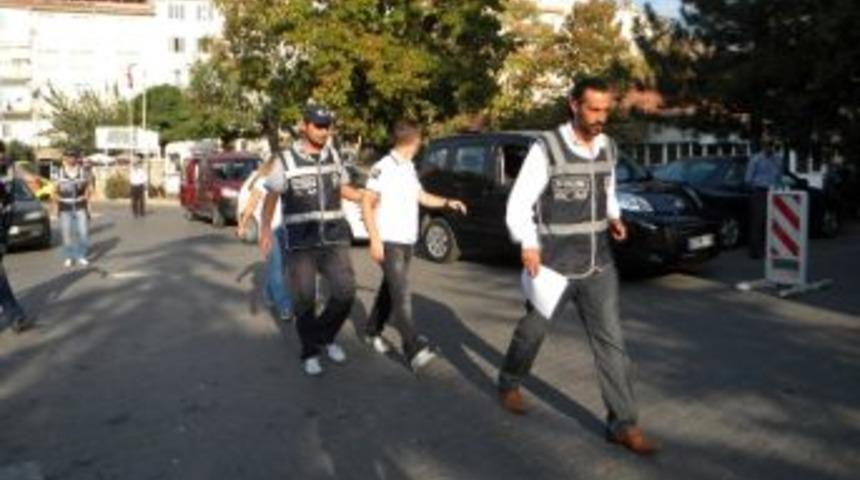 Medikalcilere Operasyon
