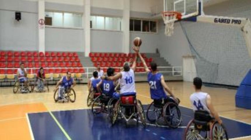 Yenimahalle Tekerlekli Sandalye Basketbol Takımı Kktc'de