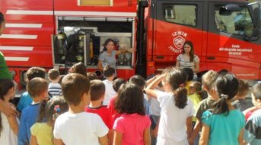 Minik &Ouml;ğrenciler, Yangından Korunma Haftası'nı Kutluyor