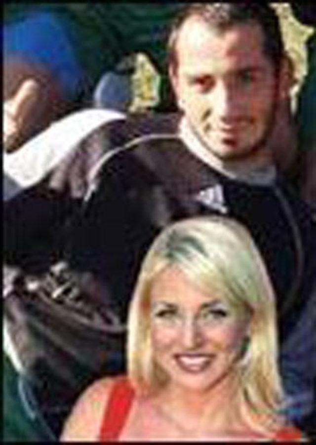 Buket annem yaşında! 2