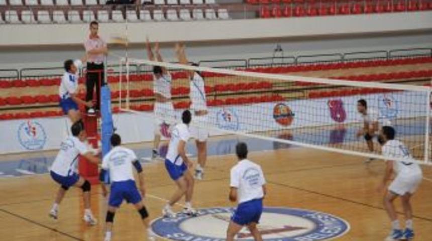 Voleybol Ş&ouml;leni Şahinbey'de Başlıyor