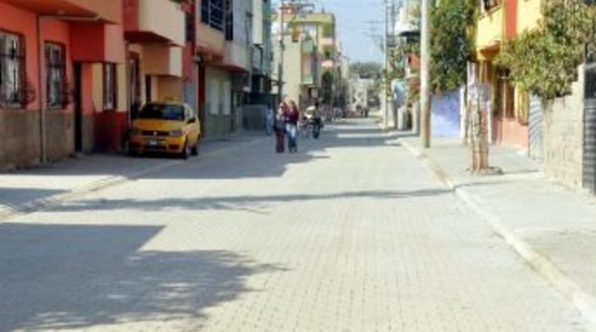 Akdeniz Belediyesi Mahalleleri Kilit Parke Taşı İle Kaplıyor