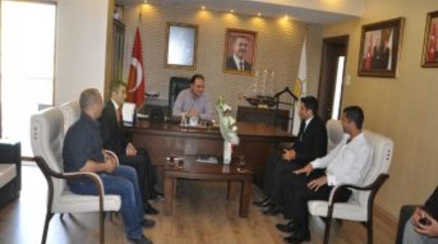 &Ouml;zel G&uuml;venlik&ccedil;ilerden Ak Parti'ye Ziyaret