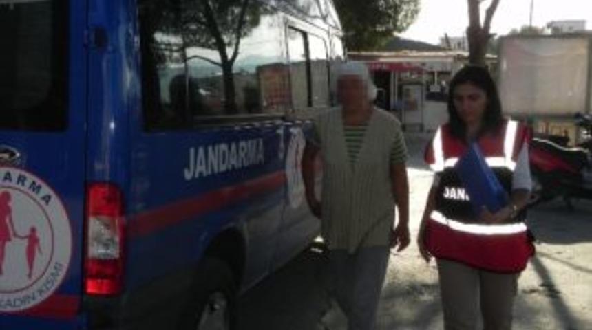 Kocasından Şiddet G&ouml;rd&uuml;ğ&uuml;n&uuml; İddia Eden Kadın Jandarmaya Sığındı