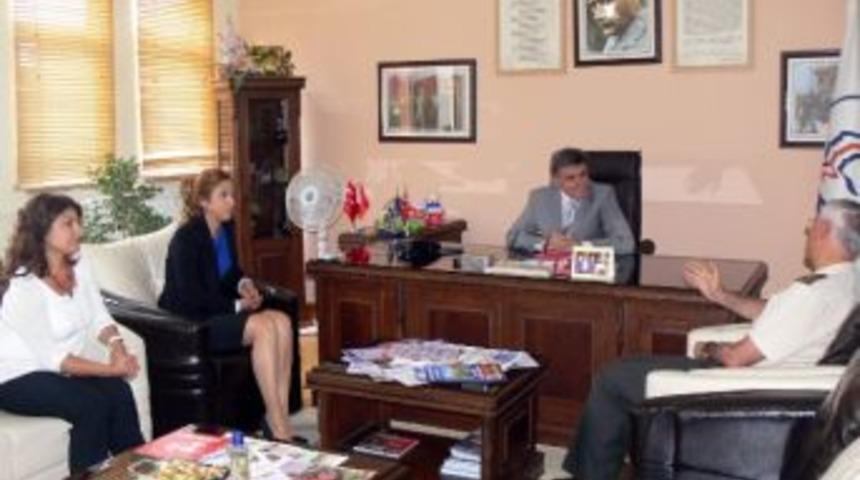 İl Jandarma Alay Komutanı Kıdemli Albay Dursun Ertuğrul Kardelen Koleji'ni Ziyaret Etti