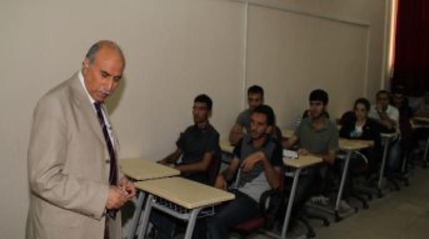 Dicle &Uuml;niversitesi Tıp Fak&uuml;ltesi&rsquo;nde K&uuml;rt&ccedil;e Se&ccedil;meli Ders Başladı