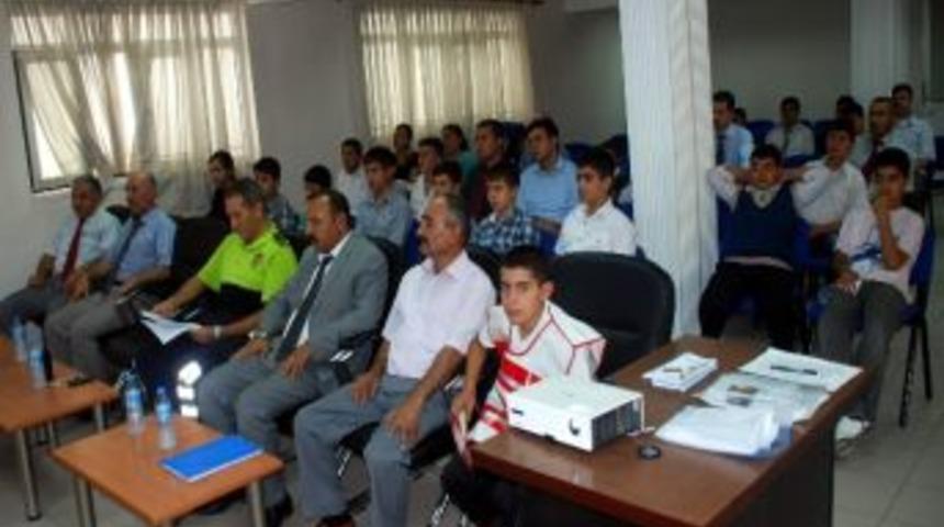 Okul Ge&ccedil;it G&ouml;revlilerine Eğitim Semineri Verildi