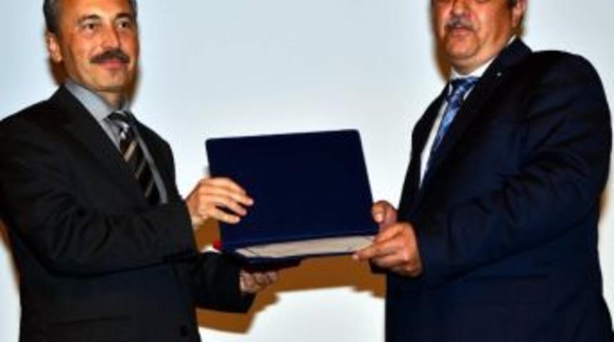 Sanayi-&uuml;niversite-tse Konulu Seminer Esog&uuml;'de Yapıldı