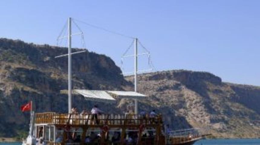 Bursalı İş Adamları Urfa'da 6. B&ouml;lge Teşvik İmkanlarını Araştırıyor