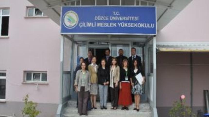 Cumhurbaşkanlığı Genel Sekreteri&rsquo;nin Eşi &Ccedil;ilimlili Kadın &Ccedil;ift&ccedil;ileri Ziyaret Etti