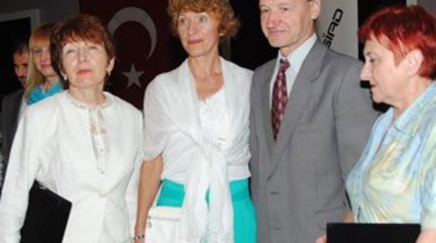 Medeniyetlerarası diyalog &ccedil;ok &ouml;nemli