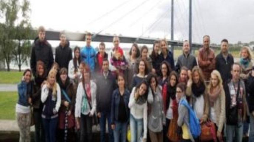 Bartınlı &Ouml;ğrenciler Avrupa&rsquo;ya Gitti