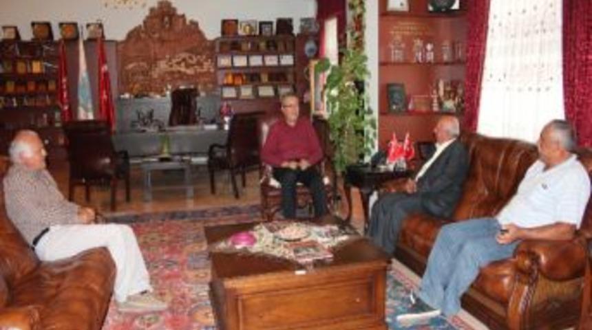 Hacıbektaş Veli K&uuml;lt&uuml;r Derneği Y&ouml;neticileri &Uuml;nver&rsquo;i Ziyaret Etti