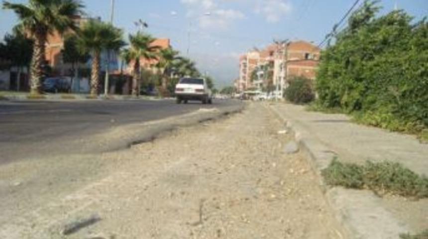 Eriyen Asfalt Kazalara Davetiye &Ccedil;ıkarıyor