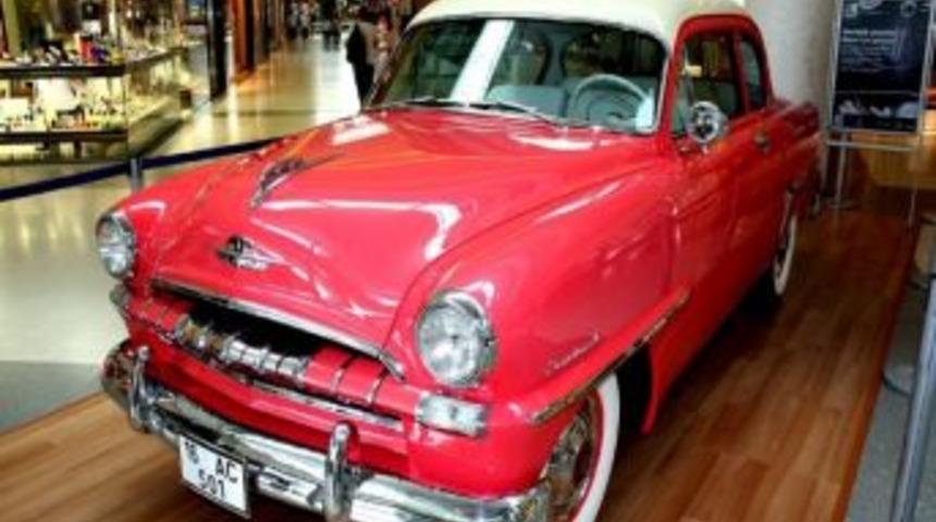 Klasik Otomobiller Kanser Hastaları İ&ccedil;in Yola &Ccedil;ıkıyor