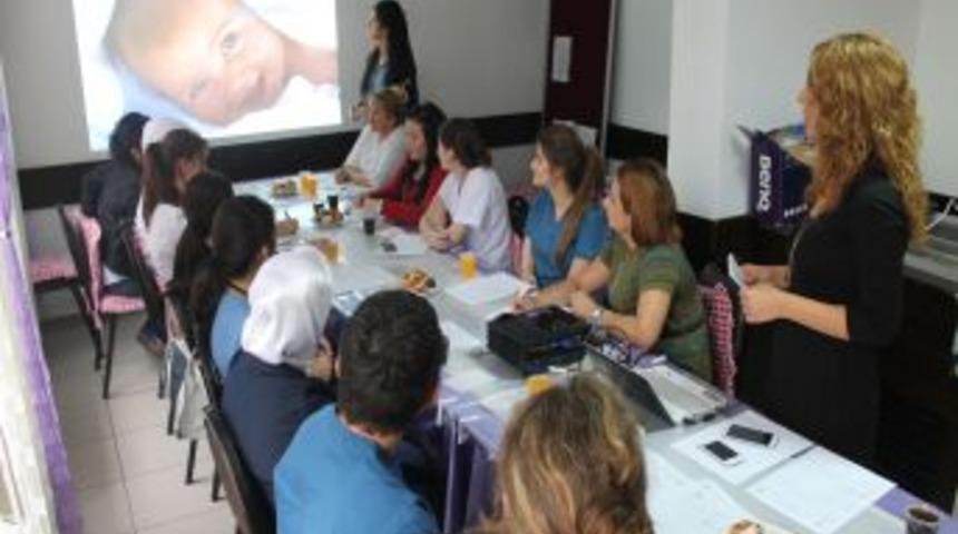 Anne S&uuml;t&uuml; Alan Bebeklerde Hastalık Riski Azalıyor