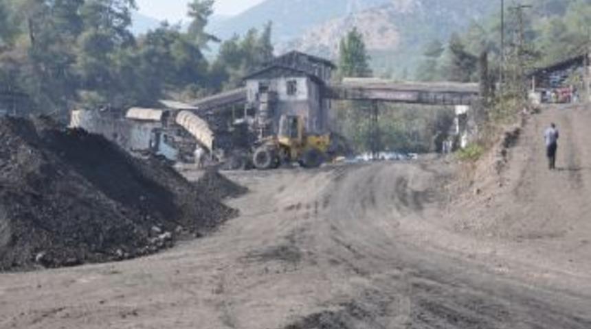 Maden Ocağı Yangınında Yaralanan İş&ccedil;ilerden 2'si İzmir&rsquo;e Sevk Edildi