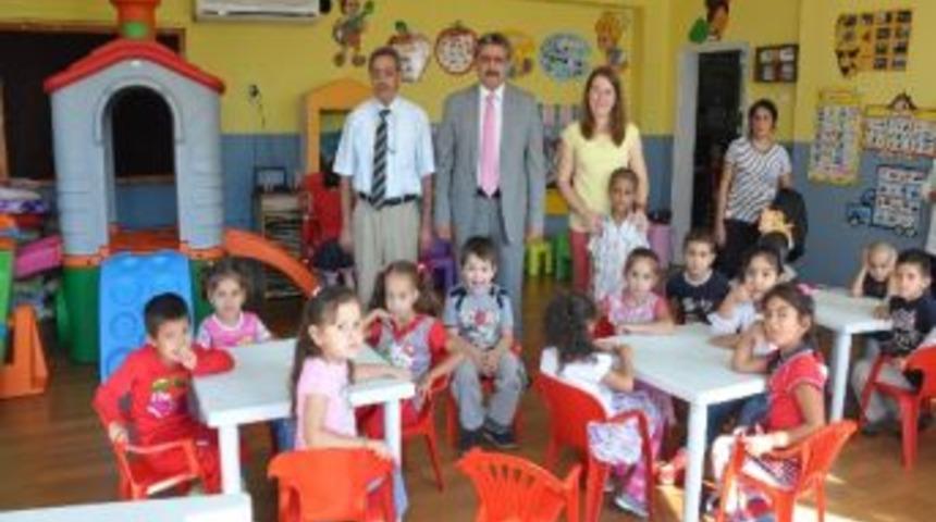 Başkan Alıcık &Ouml;ğrencileri Sevindiriyor