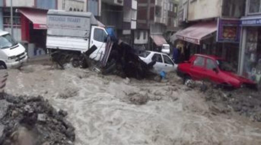 Kumru'daki Sel Felaketinin Yaraları Sarılıyor