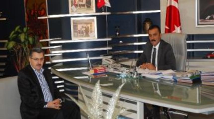 Memur-sen Genel Başkanı G&uuml;ndoğdu D&uuml;zce&rsquo;de